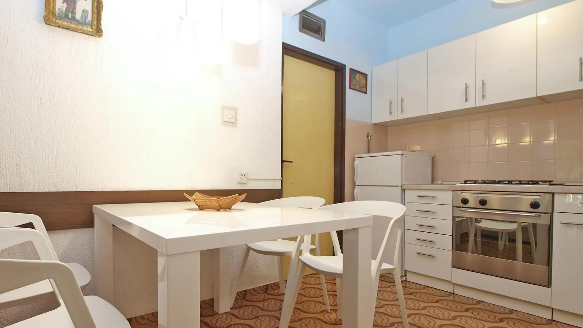 Apartments Branko 1348 Пула