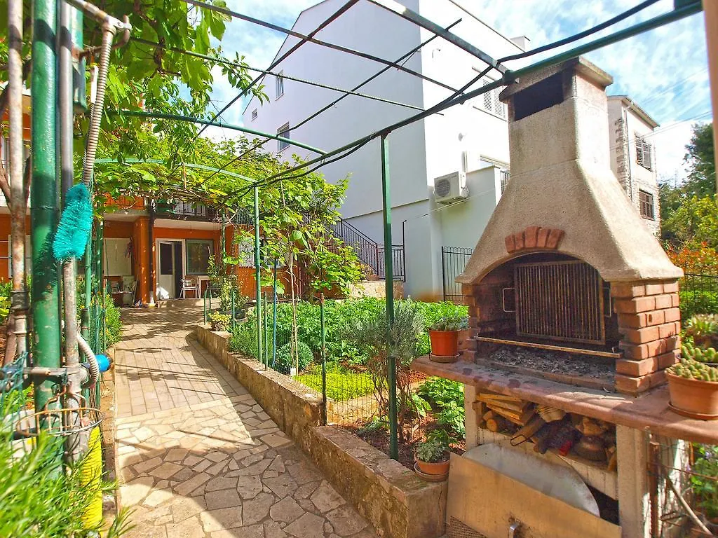 Apartments Branko 1348 Пула