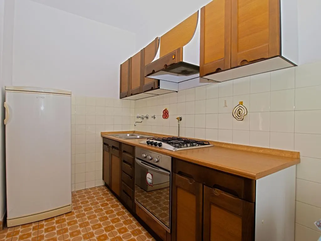 Apartments Branko 1348 Пула