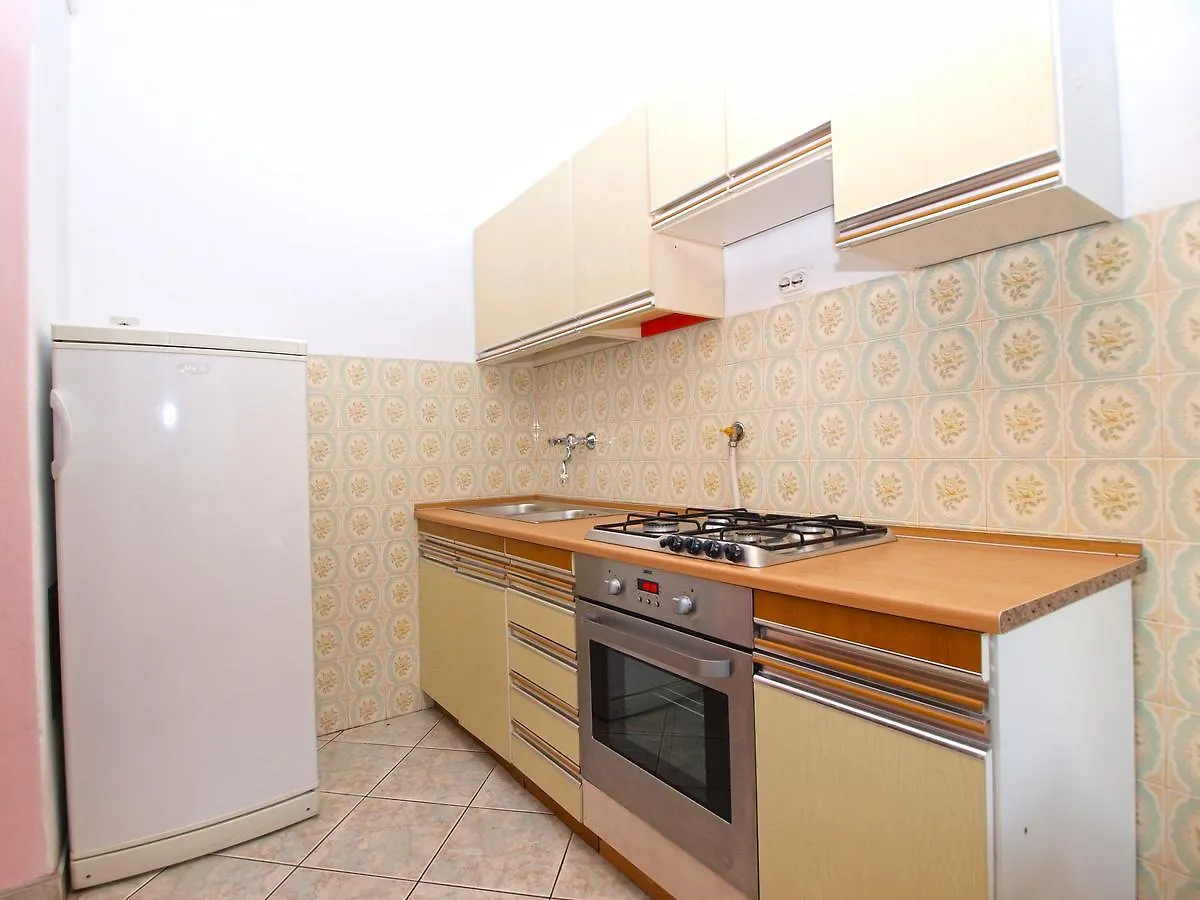 Apartments Branko 1348 Пула