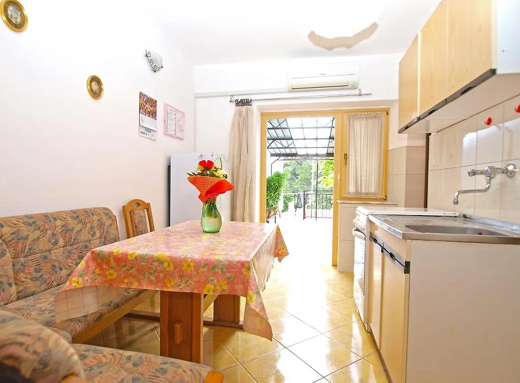 Apartments Branko 1348 Pula Croatia