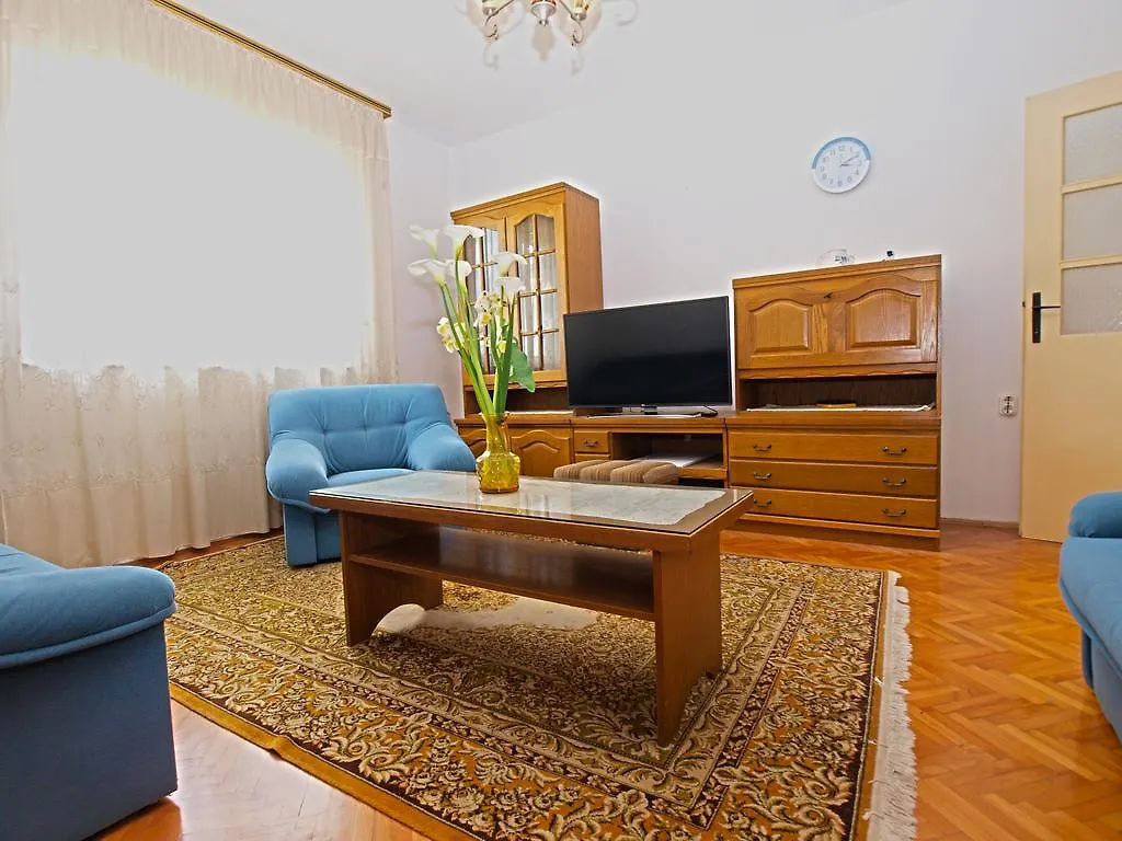 Apartments Branko 1348 Pula