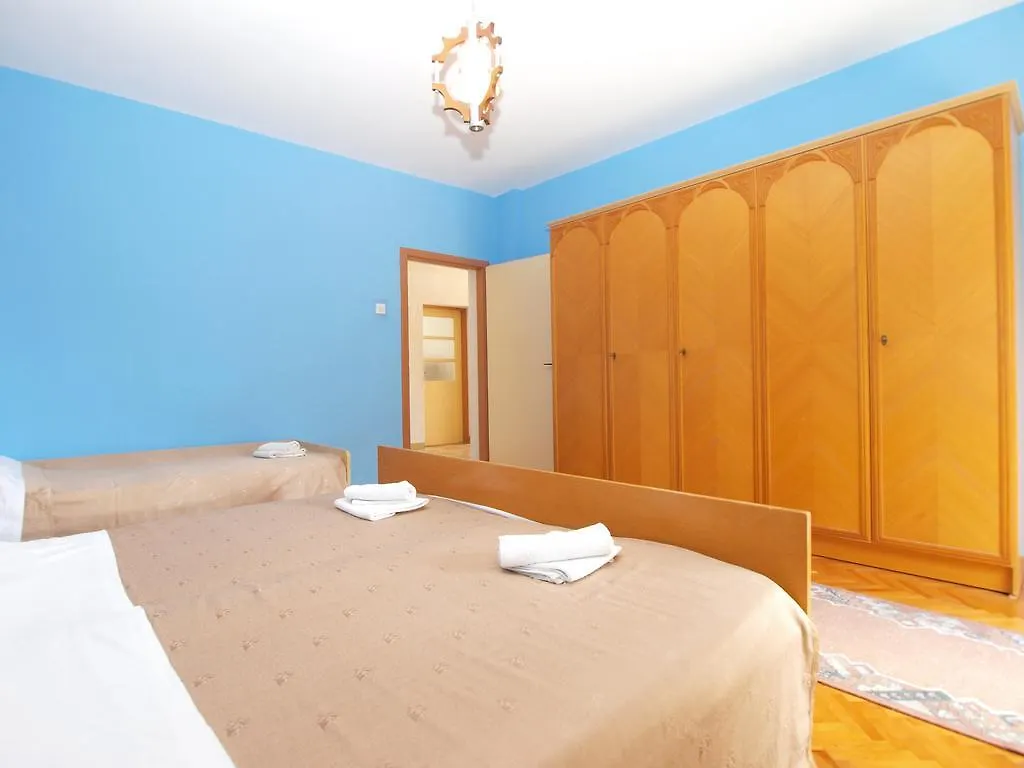 Apartments Branko 1348 Pula Croatia