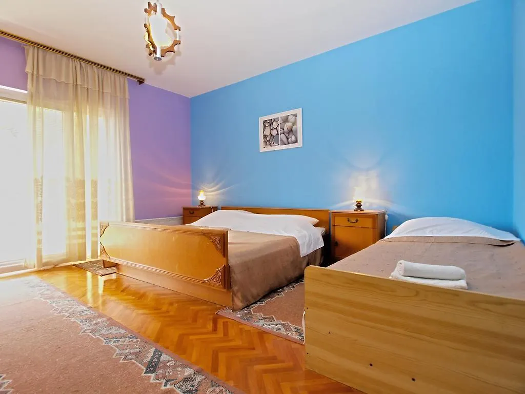 Apartments Branko 1348 Pula 0*,  Croatia