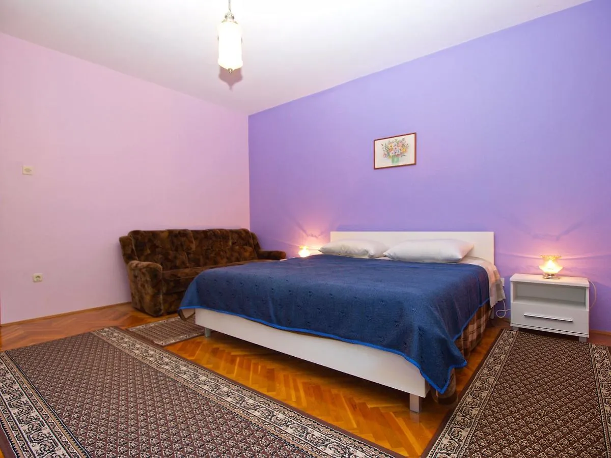 Apartments Branko 1348 Pula Croatia