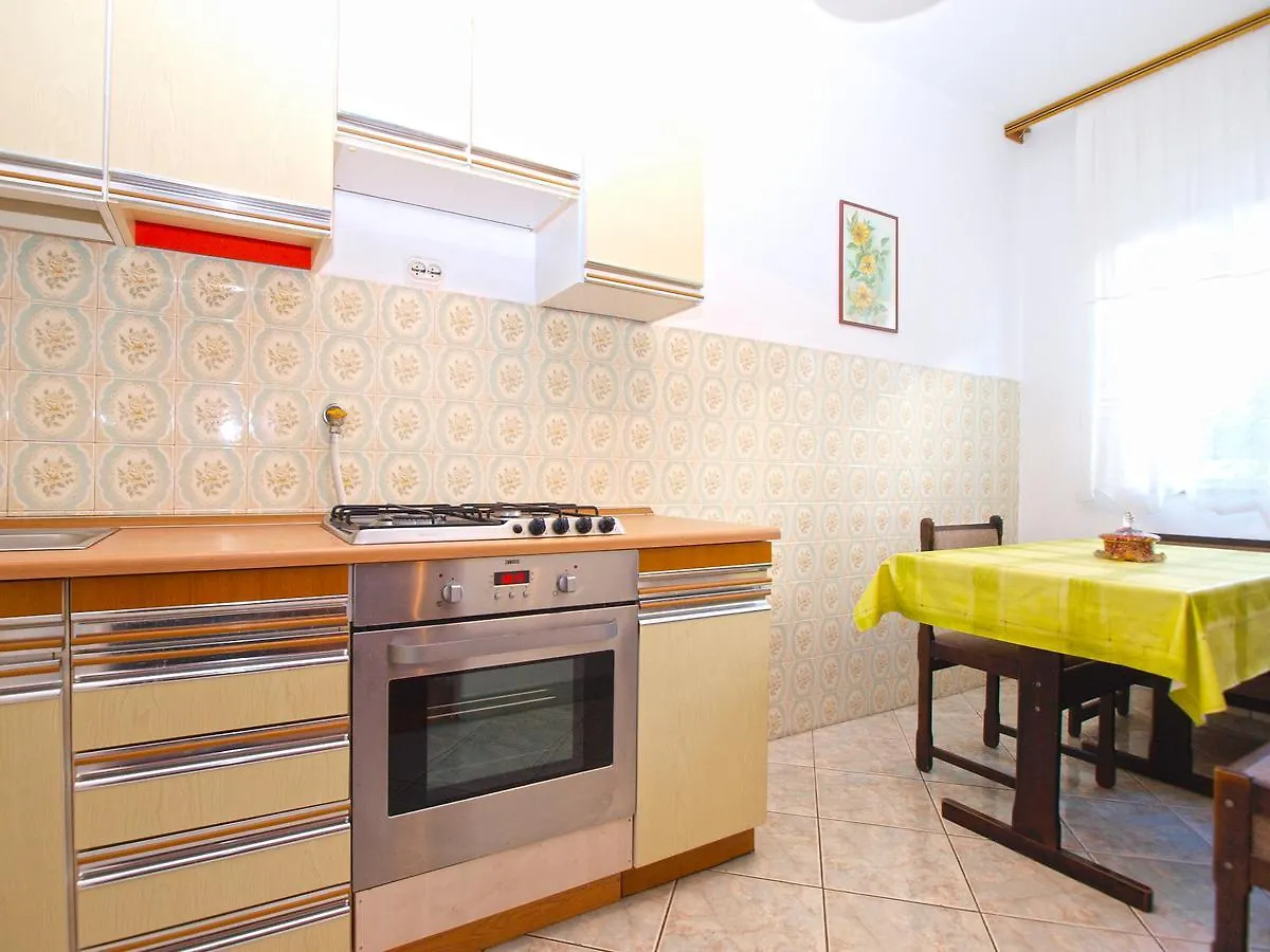 Apartments Branko 1348 Pula Croatia